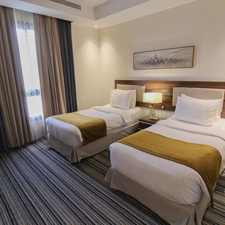 Friesian Hotel Suites Dschidda Exterior foto
