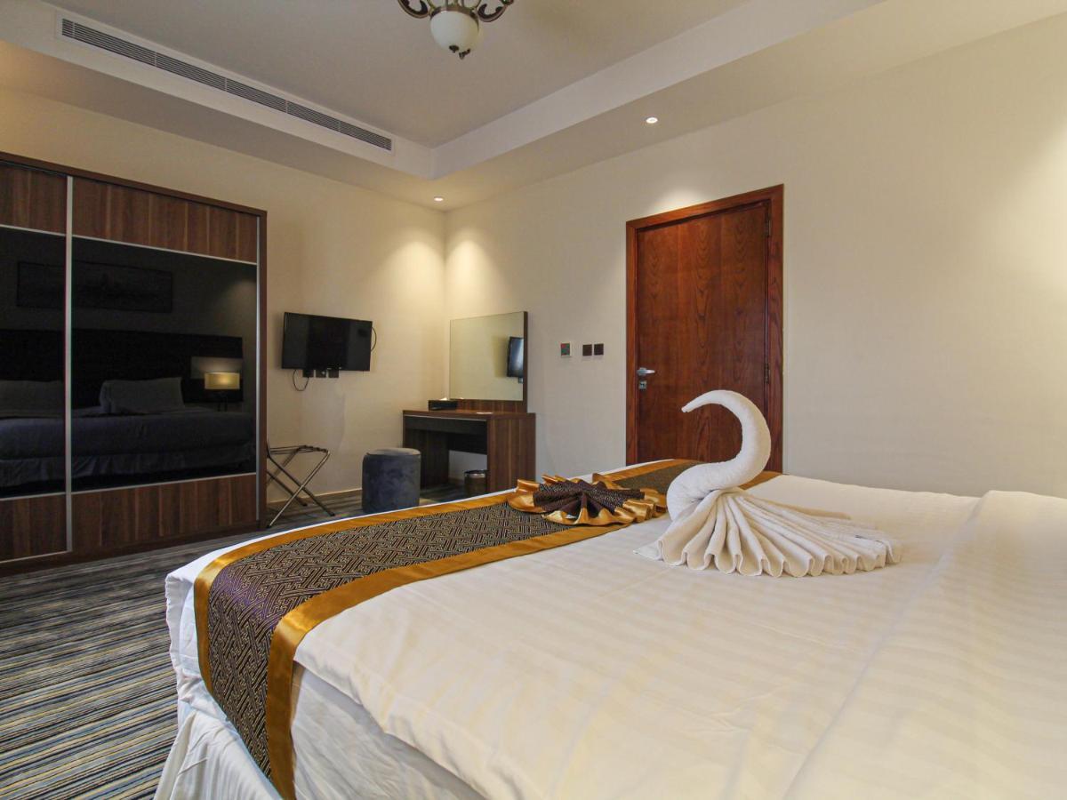 Friesian Hotel Suites Dschidda Exterior foto