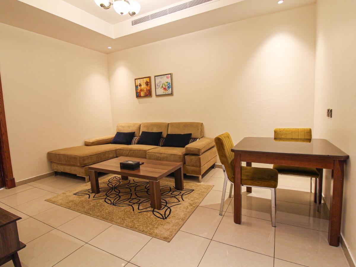 Friesian Hotel Suites Dschidda Exterior foto