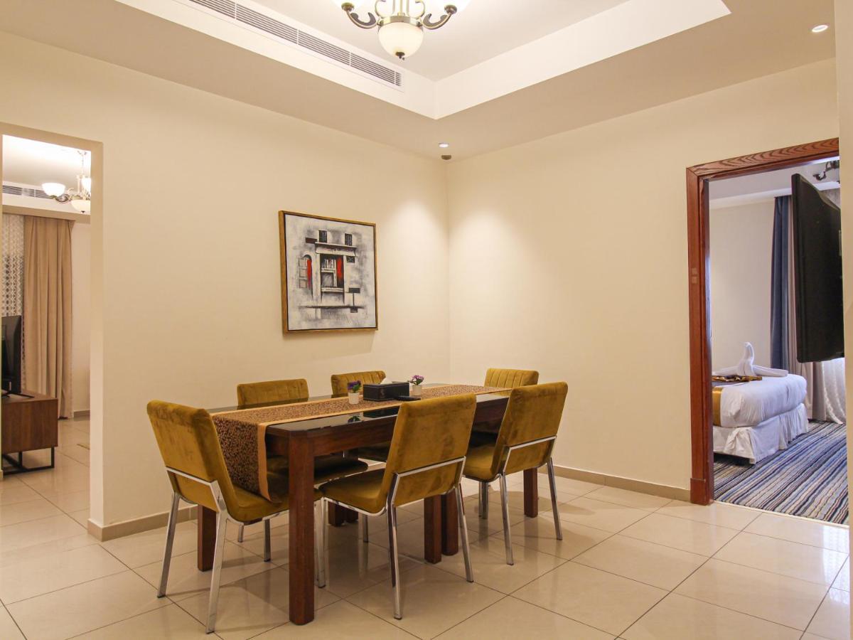 Friesian Hotel Suites Dschidda Exterior foto
