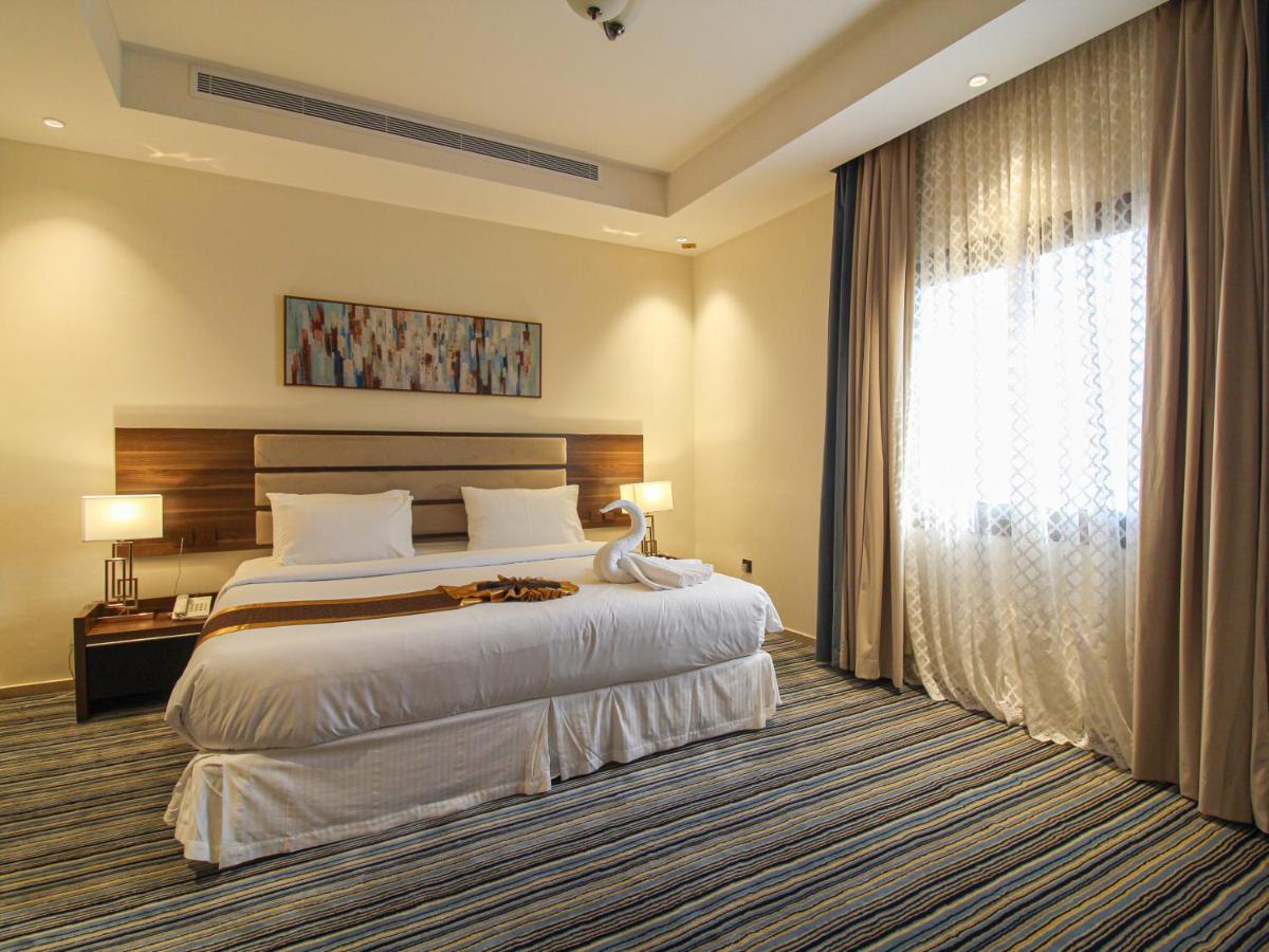 Friesian Hotel Suites Dschidda Exterior foto