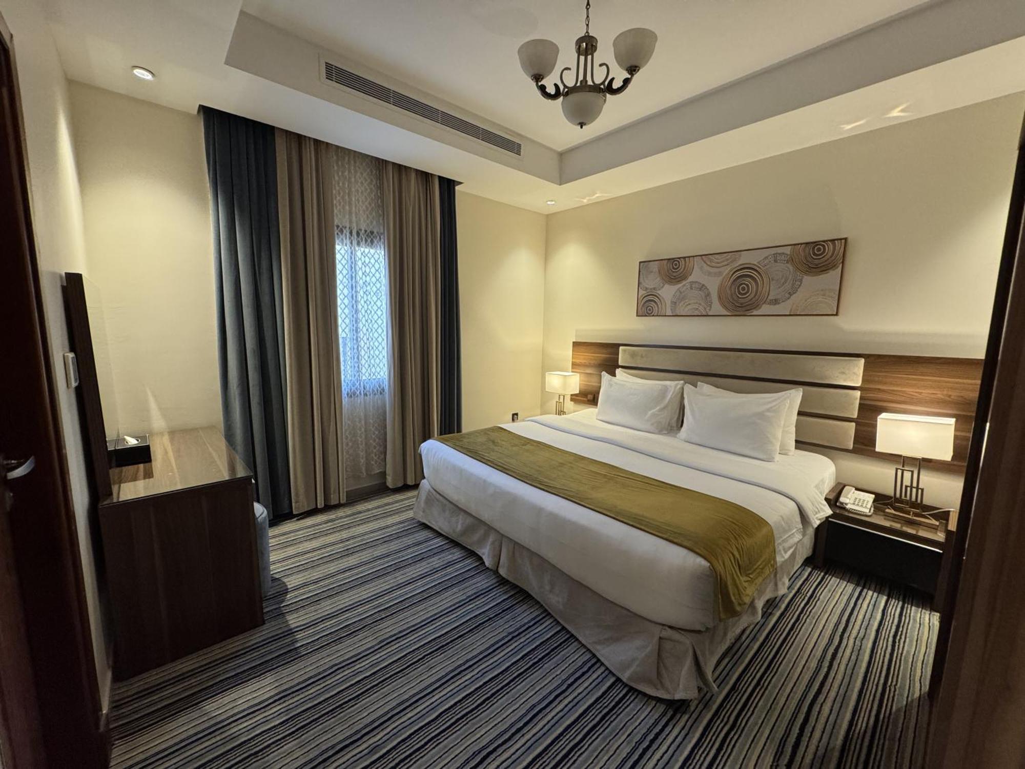 Friesian Hotel Suites Dschidda Exterior foto