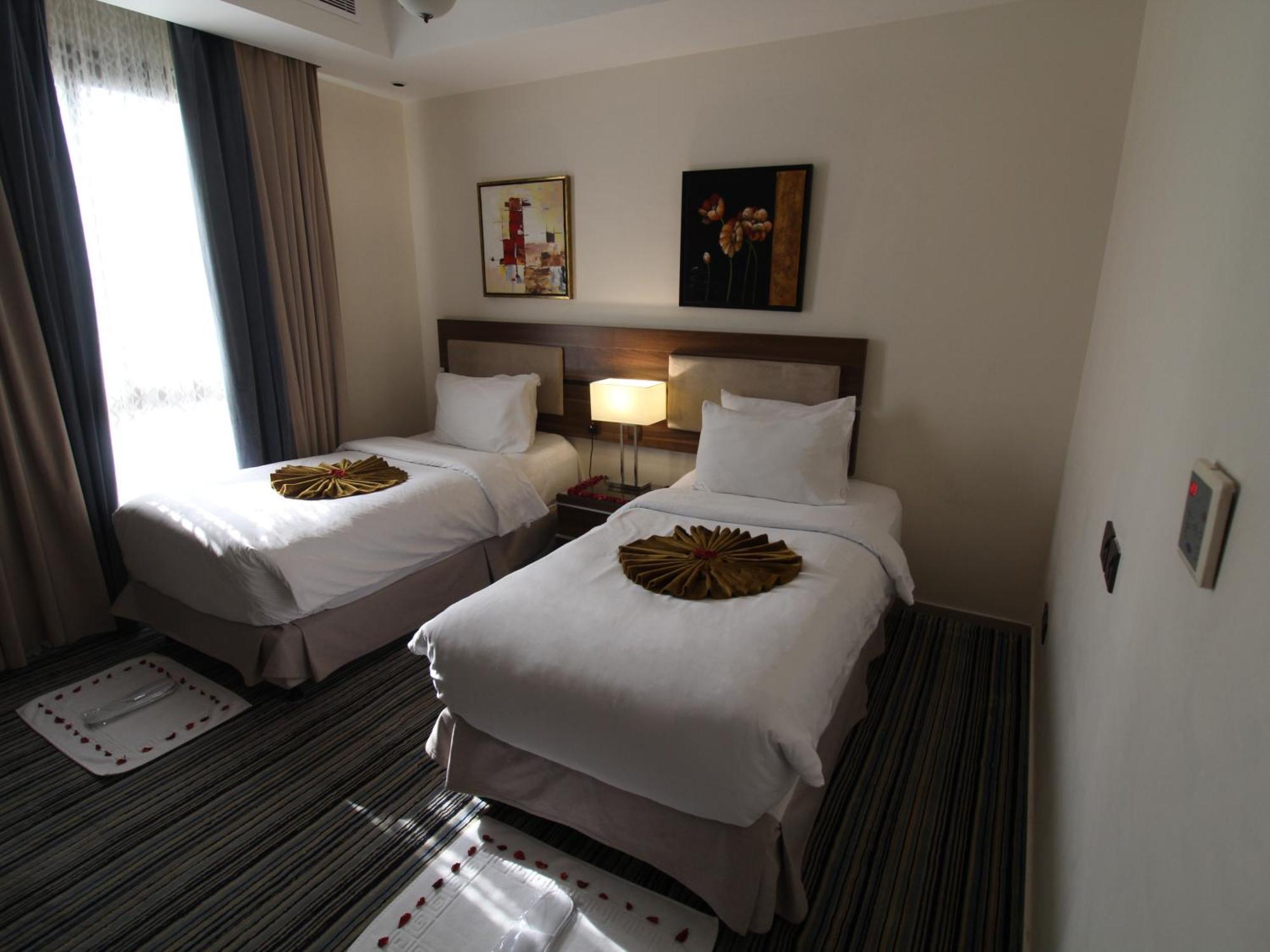 Friesian Hotel Suites Dschidda Exterior foto